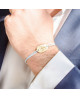 Les Empreintes : bracelet galet carré en or jaune sur cordon