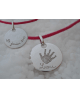 Les Empreintes : pendentif pastille en argent sur cordon (avec bélière)