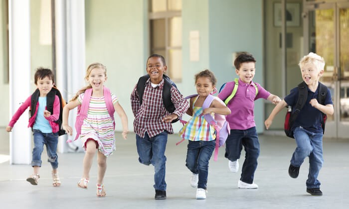 Quels bijoux laïques porter à l’école primaire ?