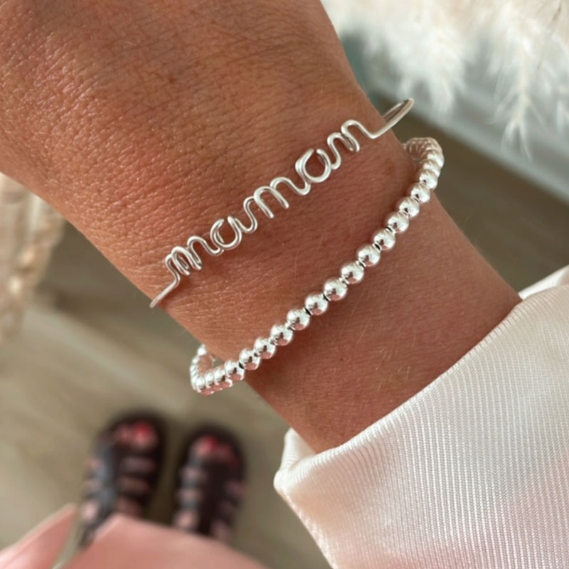 bracelet fil personnalisé maman